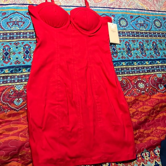 Cute red dress - Picture 1 of 8